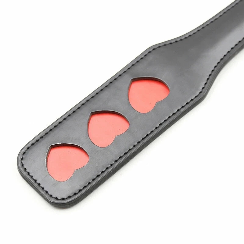 OHMAMA Fetish pejcz z motywem serca 32,6 cm