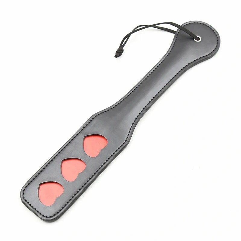 OHMAMA Fetish pejcz z motywem serca 32,6 cm