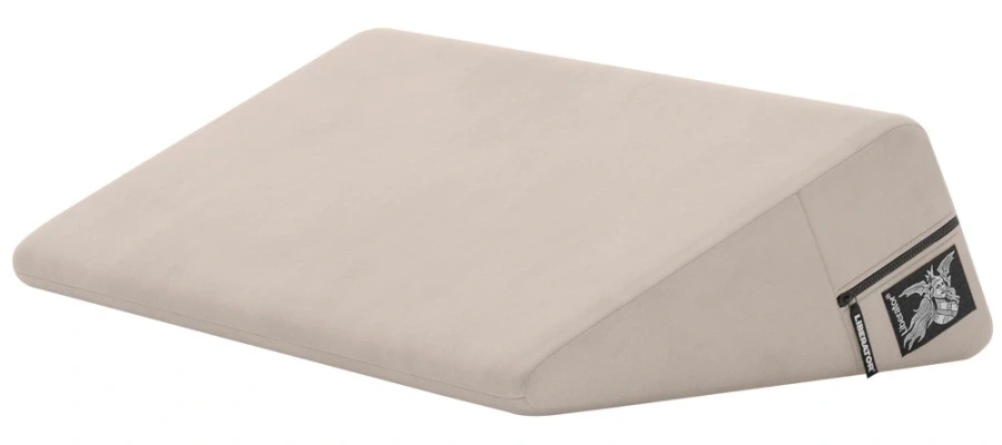 Liberator Wedge Cream – poduszka klinowa 61 x 35,5 x 18 cm